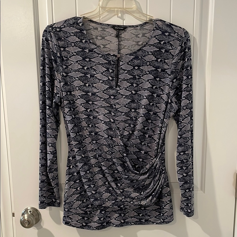 Daisy Fuentes Gray Ruched Blouse